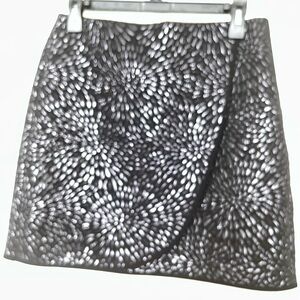 LOFT black and silver starburst faux wrap mini skirt | Size 6 Petite